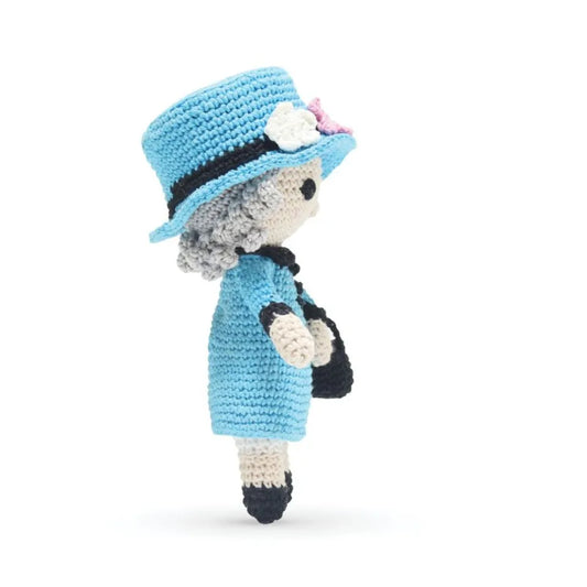 Happy Threads Handmade Crocheted Queen Elizabeth (6 inch) – Multicolour | Crochet Toys | Child Safe | for Babies 6 Months & Above | Dolls for Boys/Girls| For Birthday Gift | Decorative Items for Room